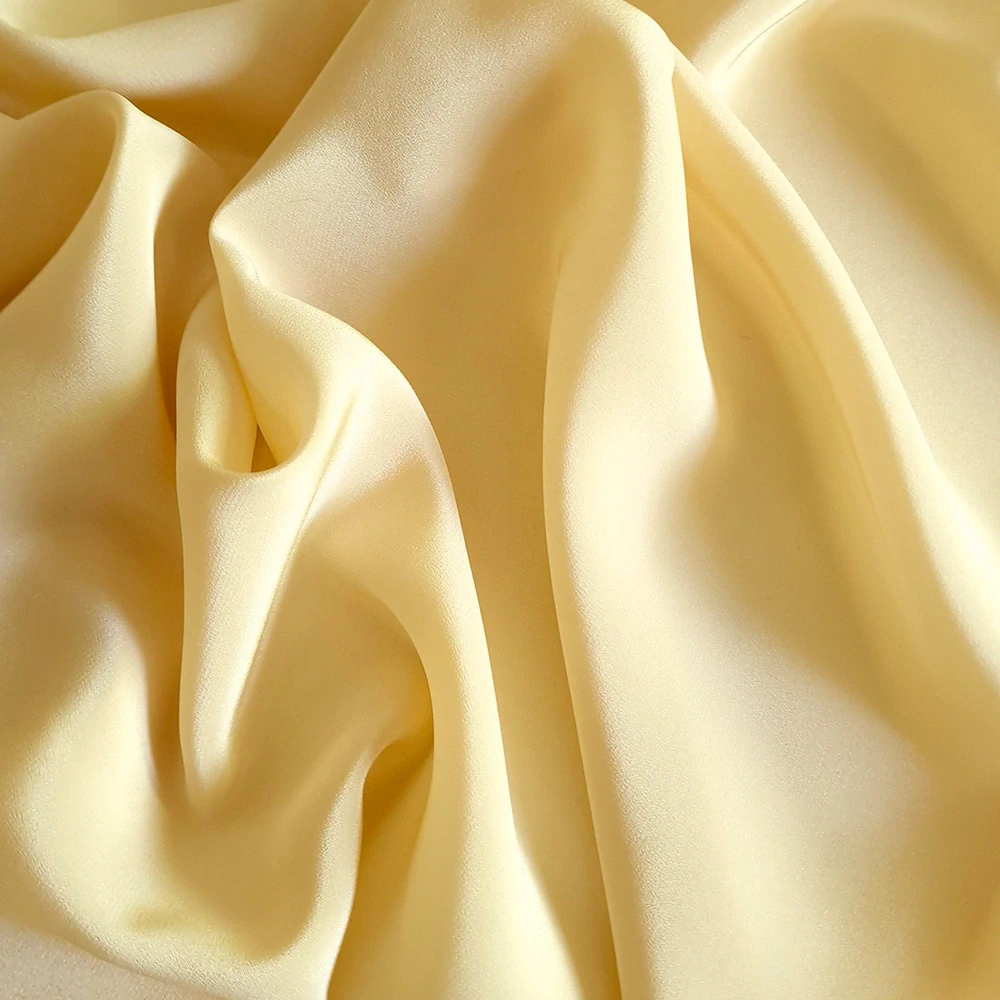 hedvábí, crepe de chine, světle béžová vanilková 120