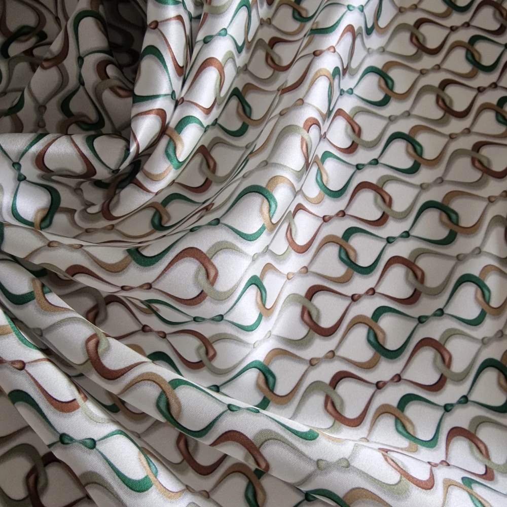 Hedvábný satén, vzor Hermína