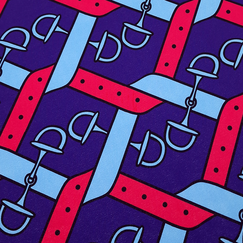 hedvábný crepe de chine, fialovorůžový vzor