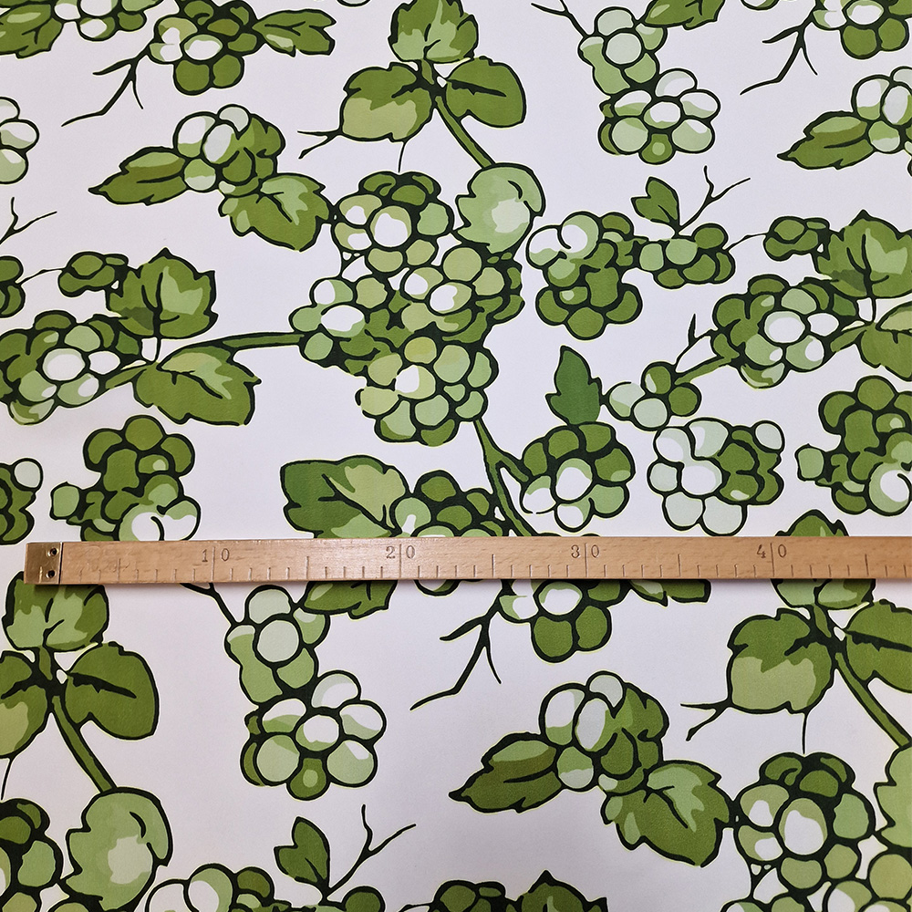 hedvábný crepe de chine, vzor hrozny