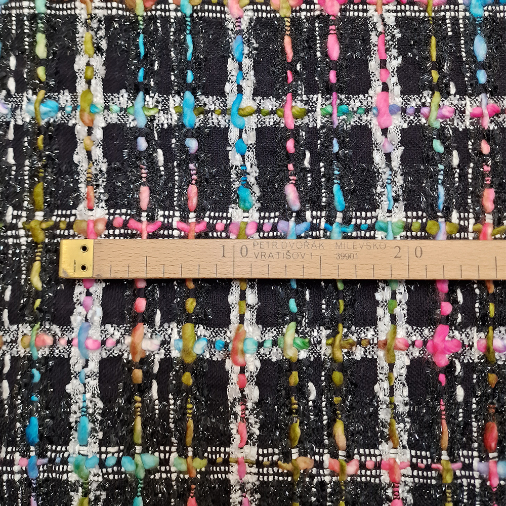 kostýmovka typu Chanel, Universe