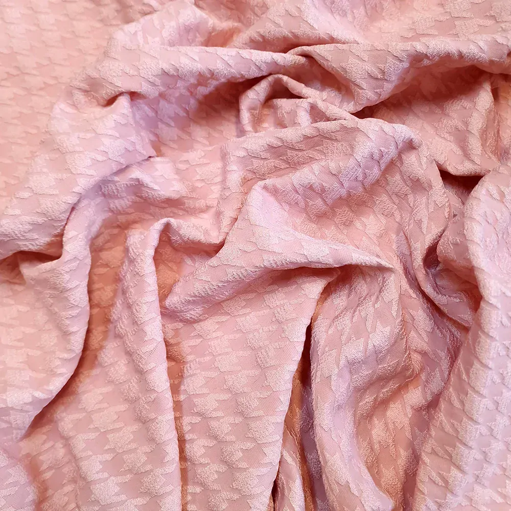 šatovka/kostýmovka, kohoutí stopa, růžová