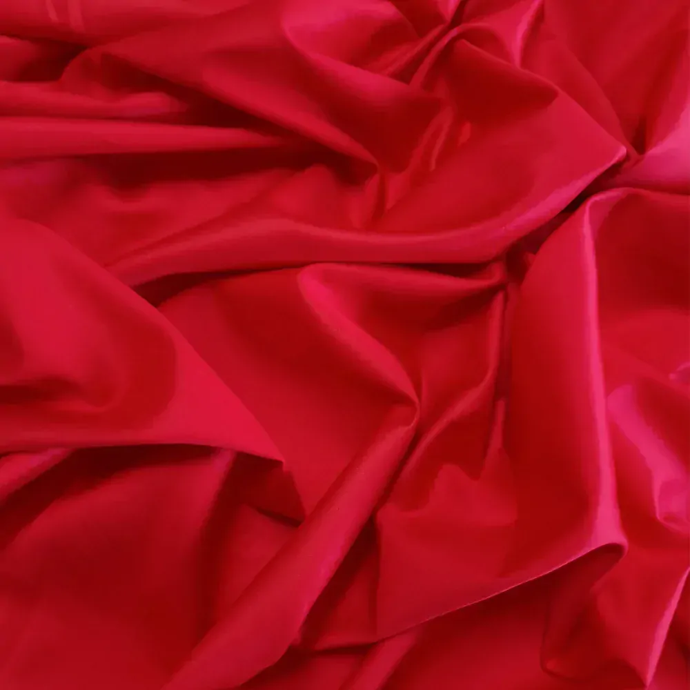 košilovka saténová, červená