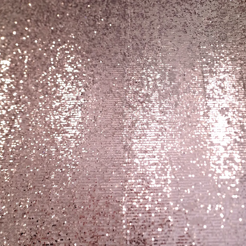 úplet s flitry, lila