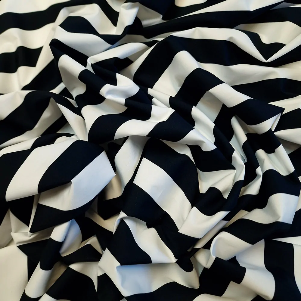 popelín, černobílý pruh