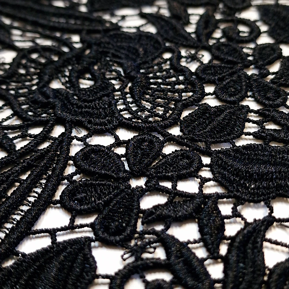 krajka Macramé, černá