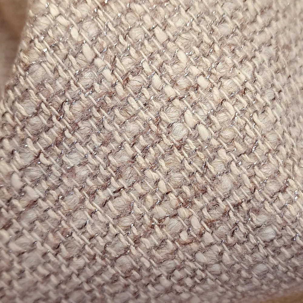 kostýmovka typu Chanel, světlá béžová s e stříbrnou nitkou