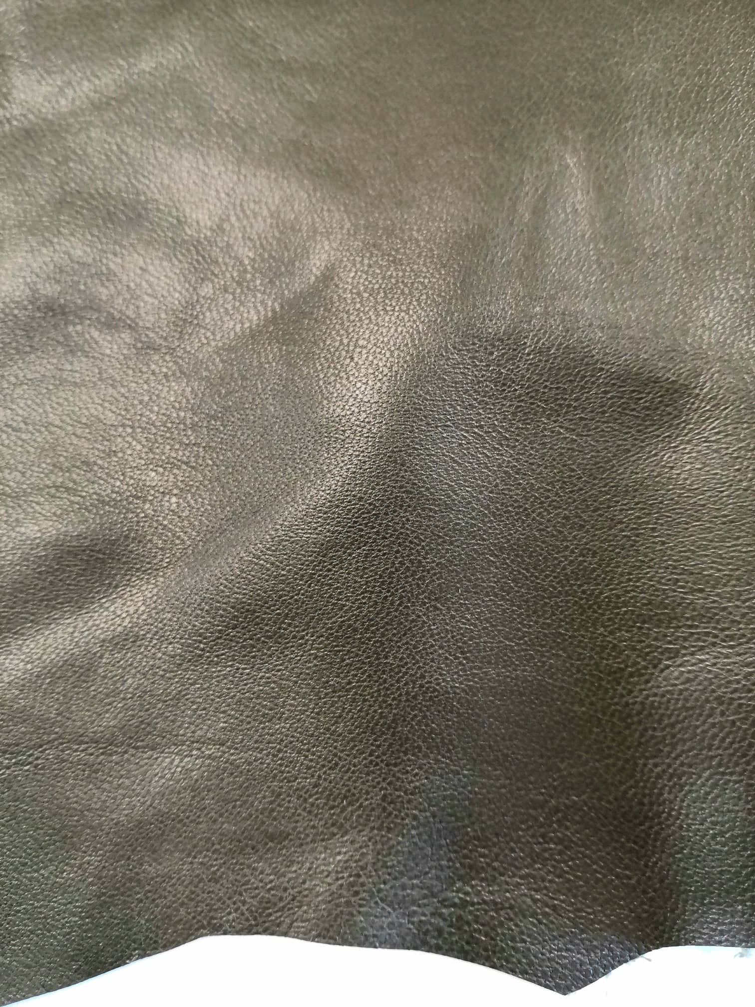 kůže na šití oděvů, khaki