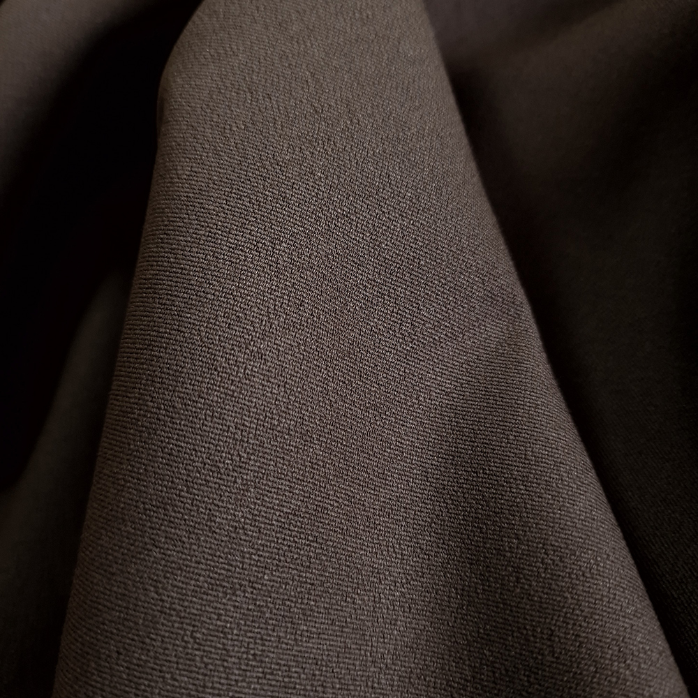 bavlněný elastický gabardén, tm. hnědá