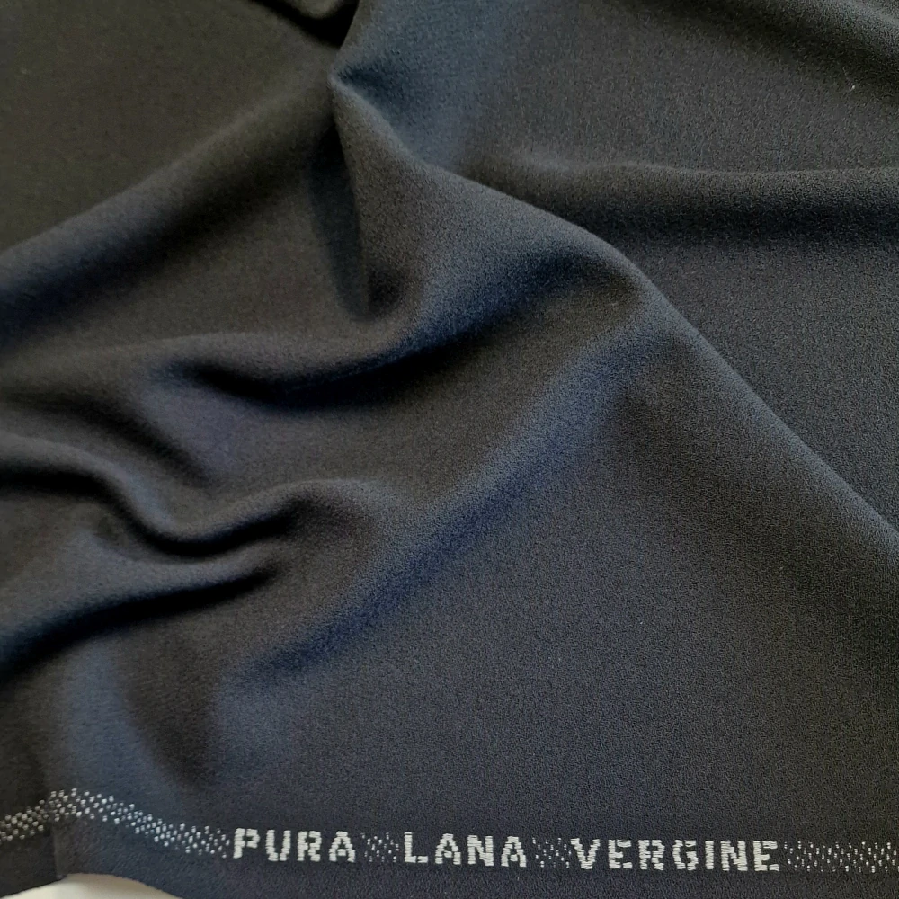 vlněný double krep, černá