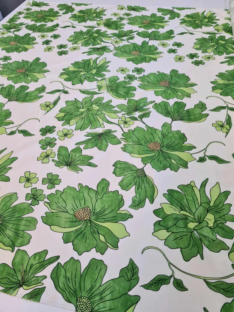 popelín elastický, veké květy, zelená