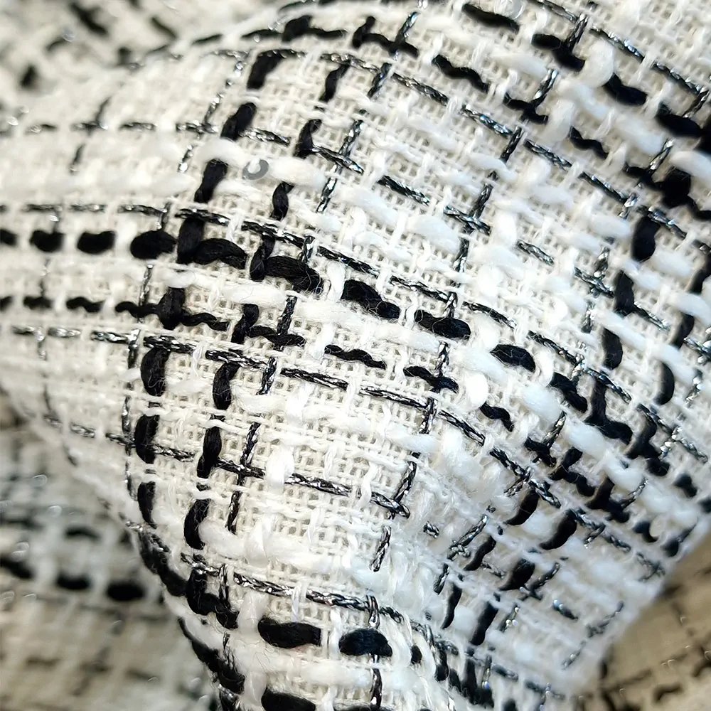 kostýmovka typu Chanel, Naif kostka