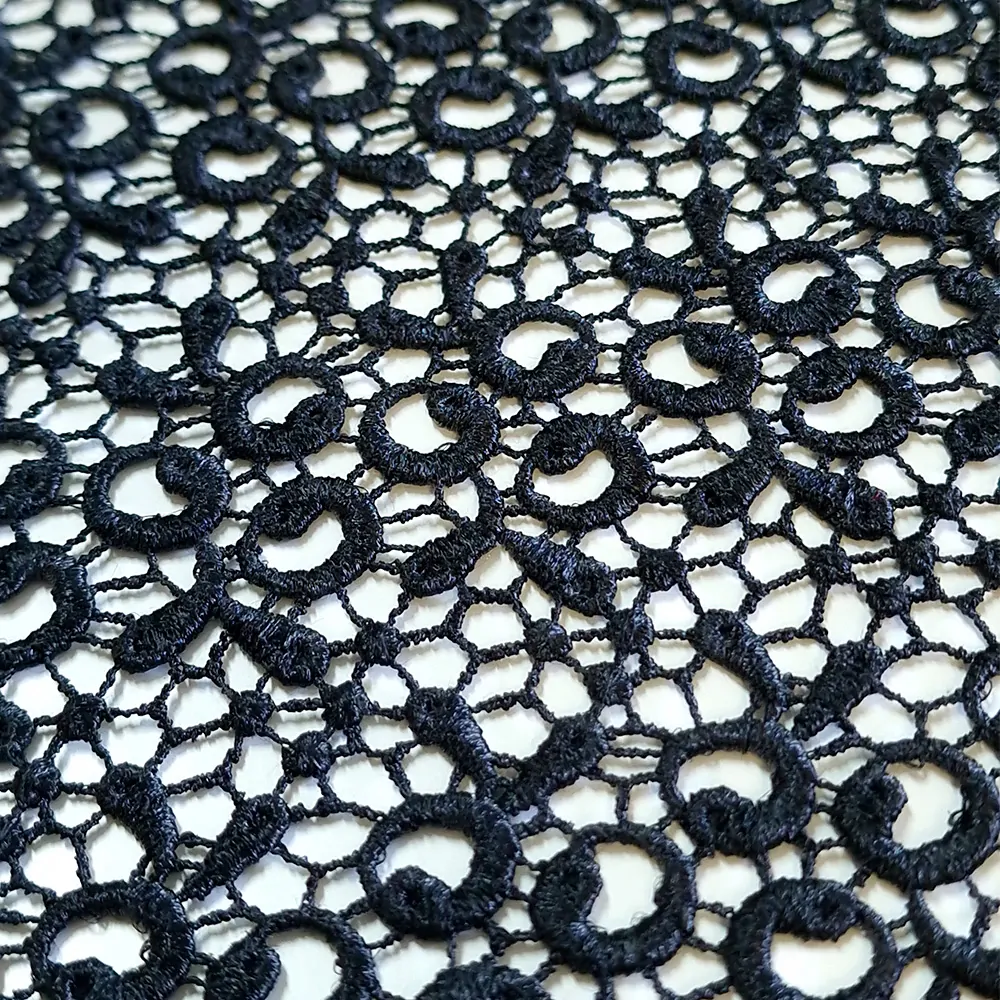 krajka Macramé, drobný vzor, černá