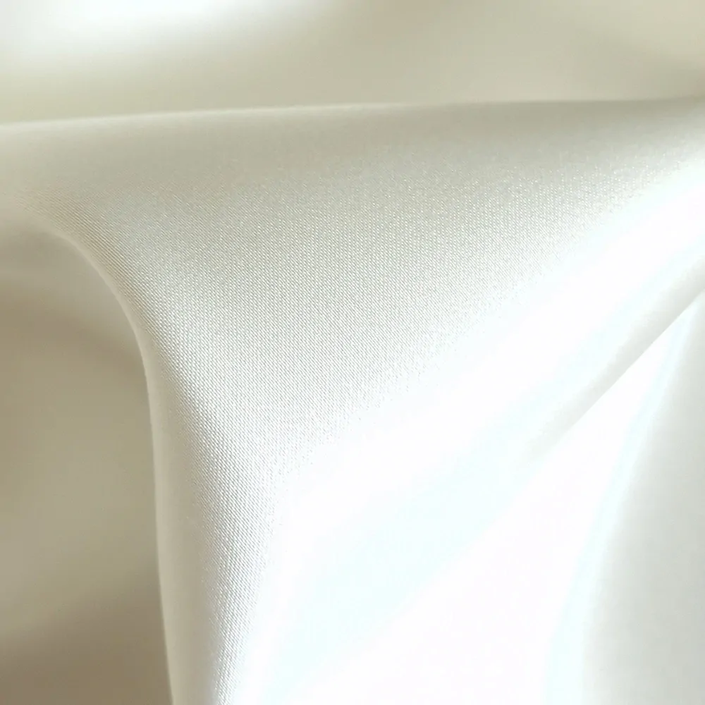 hedvábný satén doppio, 40 momme (172 g/m2), ivory
