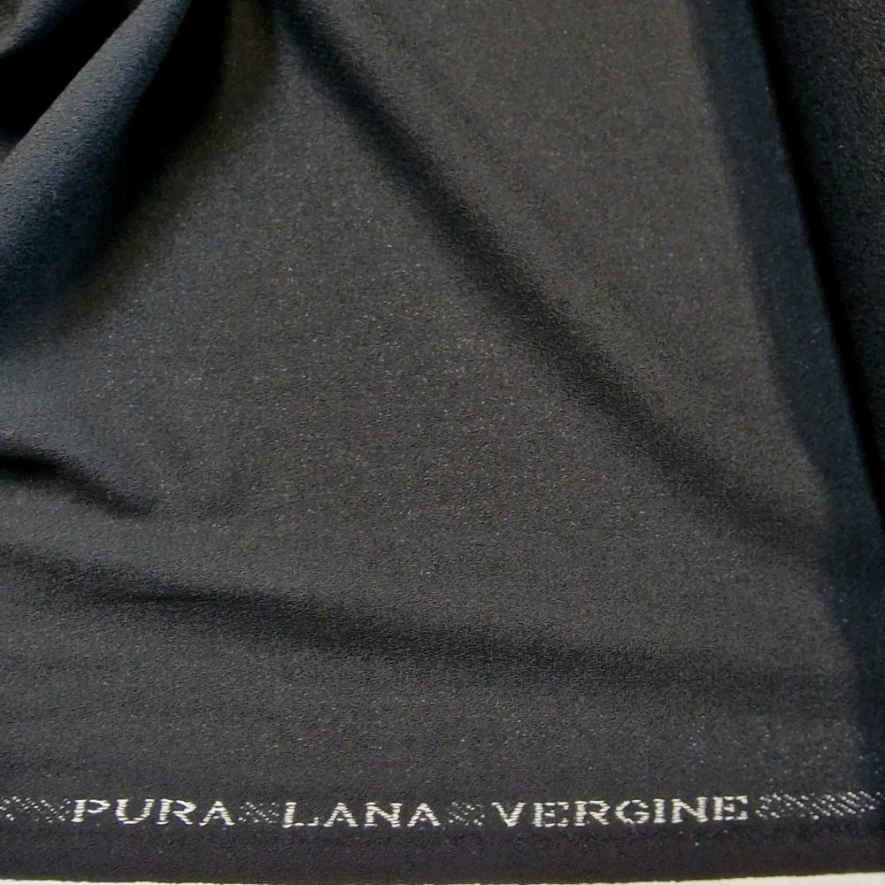 vlněný krep, černá