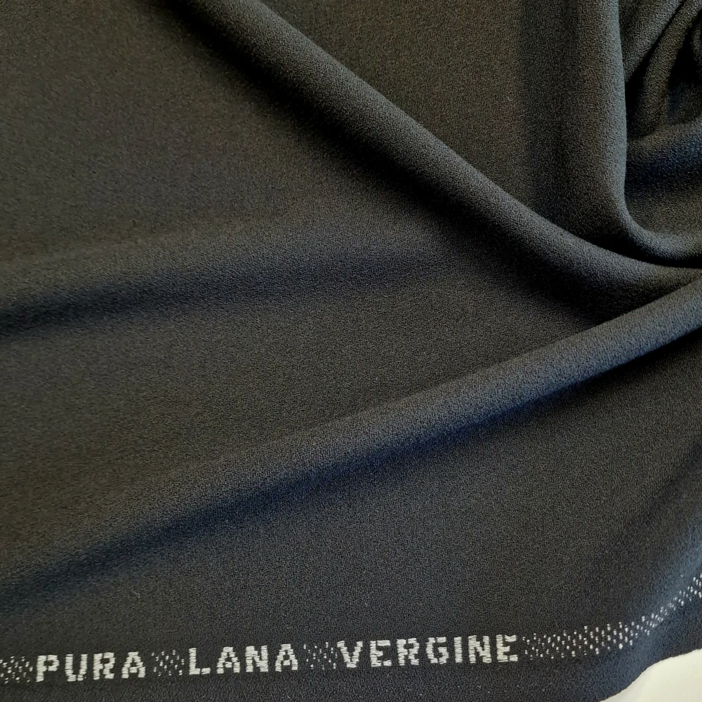 vlněný double krep, černá