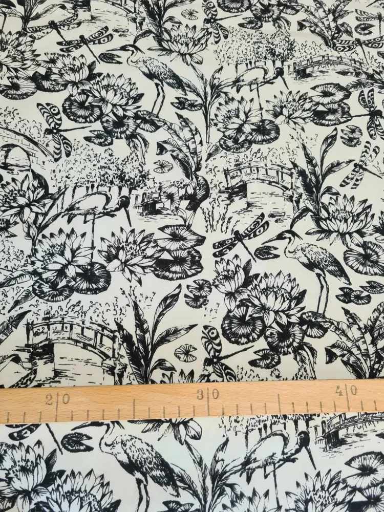 popelín elastický, vzor natura, černá