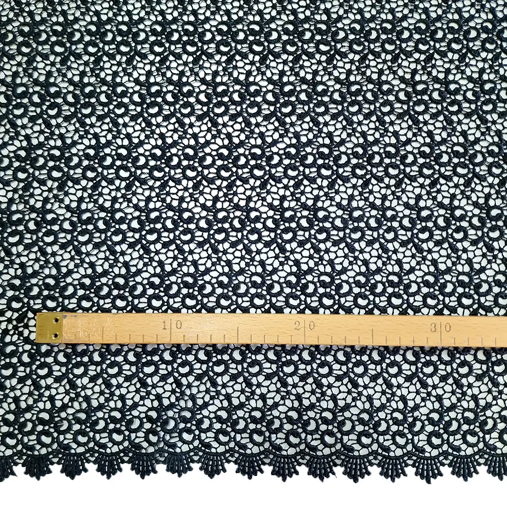 krajka Macramé, drobný vzor, černá
