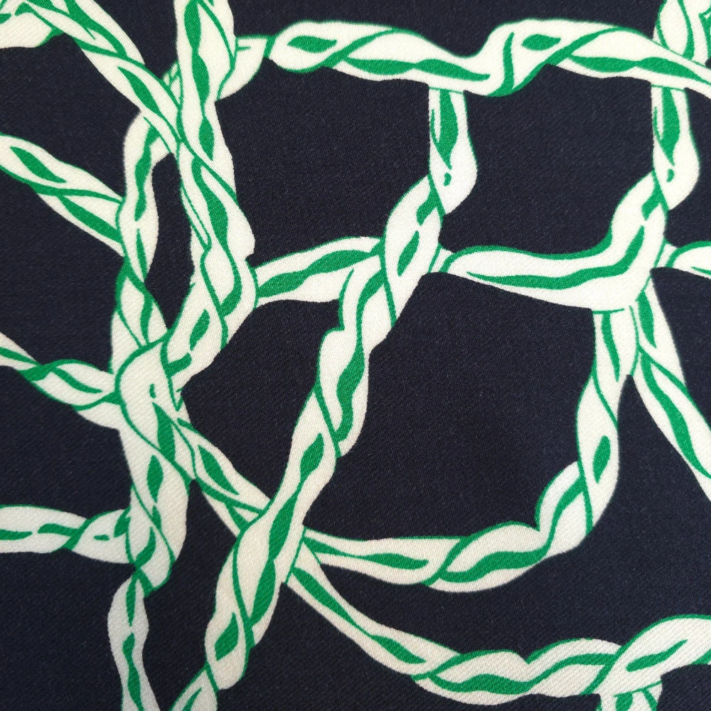 viskózová šatovka s keprovou vazbou, vzor lana černá