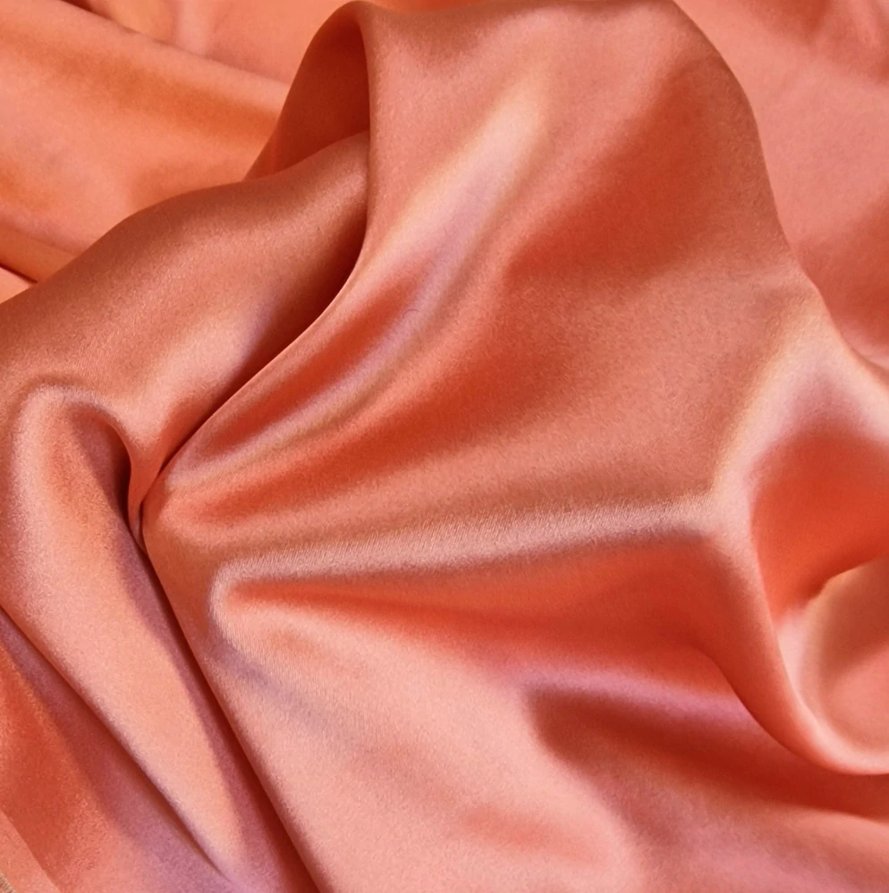 herdvábný satén s elastanem, korálová