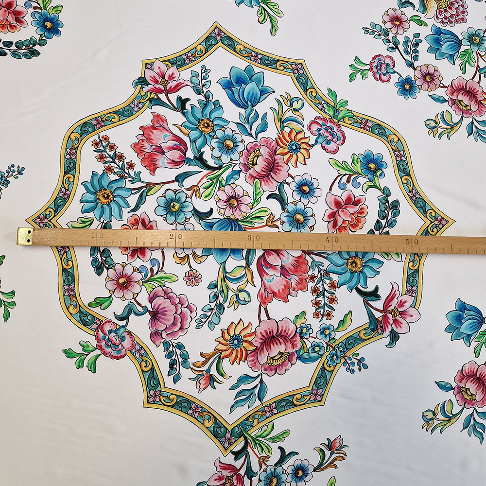 hedvábí Ratti, panel 150 cm, bílá