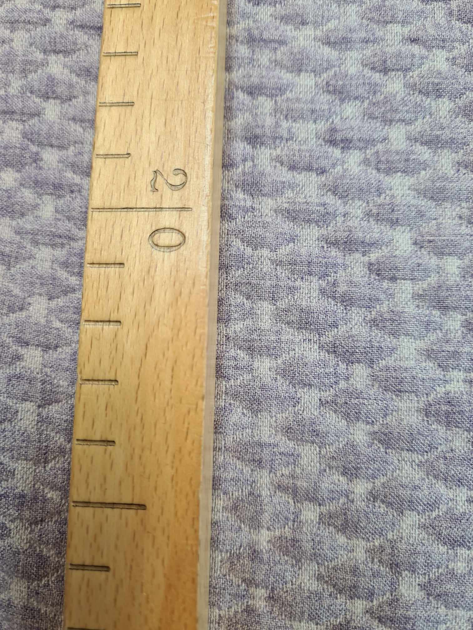 úplet s plastickým vzorem, lila/sv.šedá