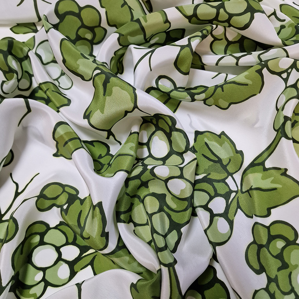 hedvábný crepe de chine, vzor hrozny