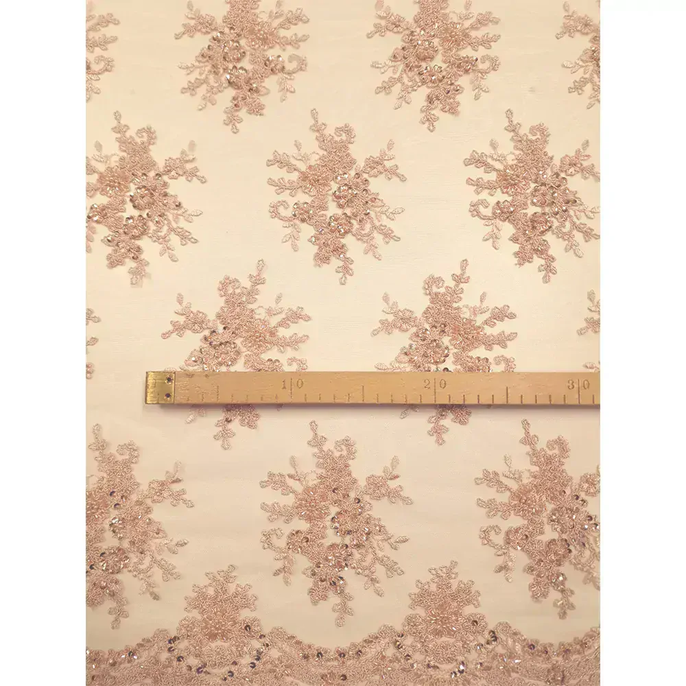 krajka vyširá na tylu s korálky, tělová