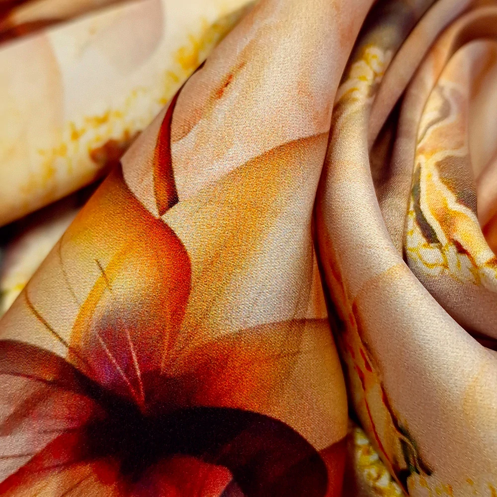 satén, béžovozelený vzor