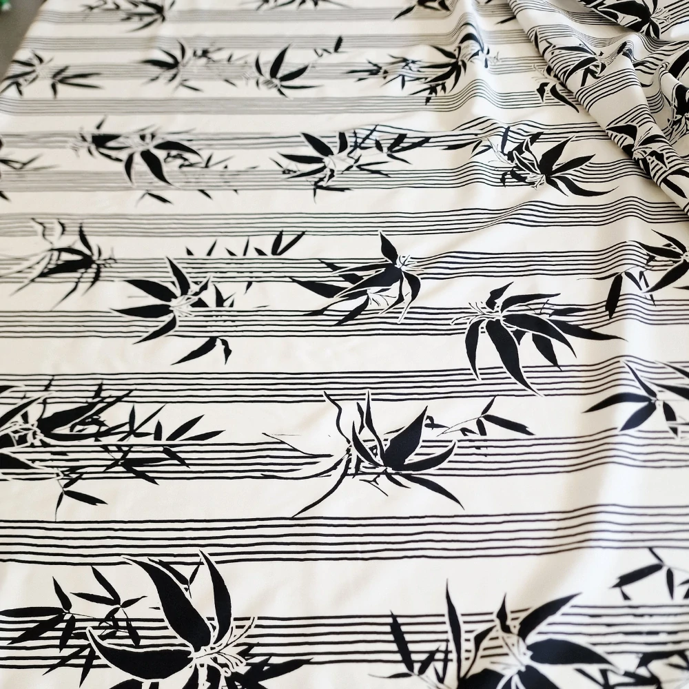 viskózová šatovka s keprovou vazbou, vzor japan