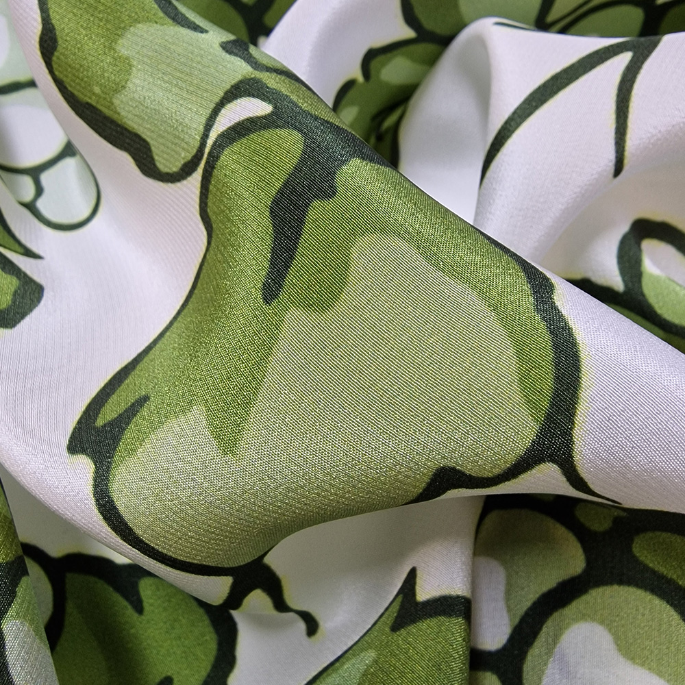 hedvábný crepe de chine, vzor hrozny