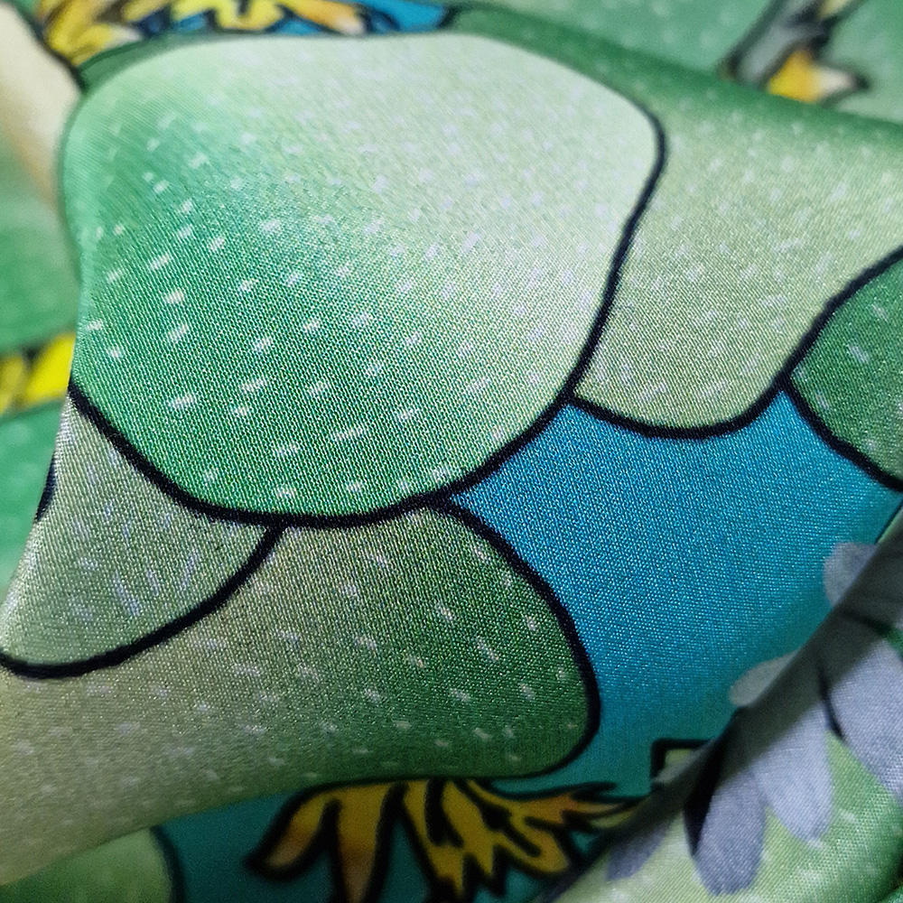 hedvábný crepe de chine, vzor kopretiny