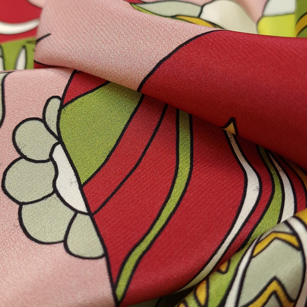 hedvábný crepe de chine, vzor tropic