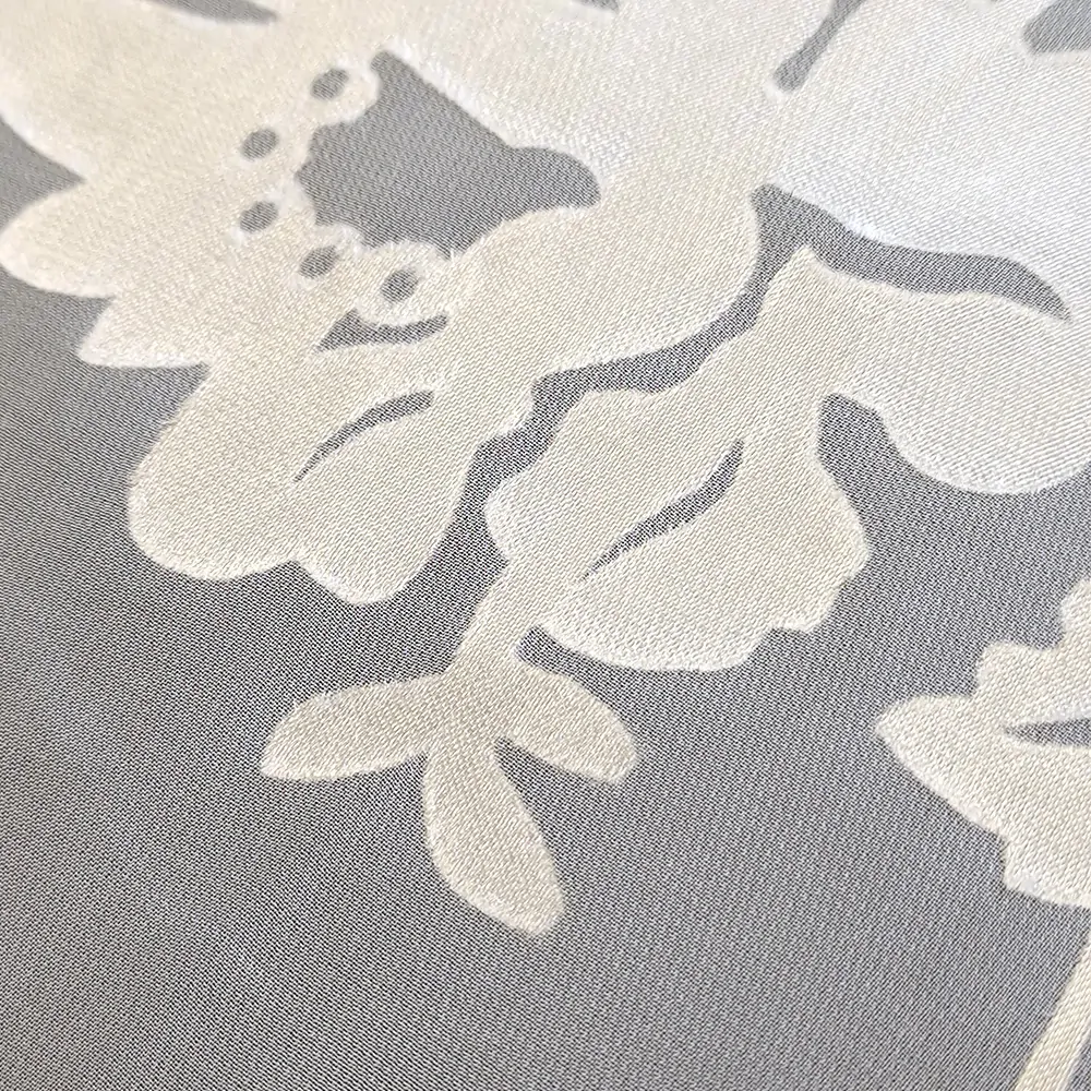 hedvábí DEVORÉ, růže, ivory