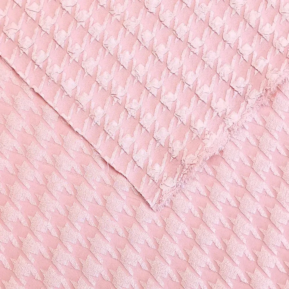 šatovka/kostýmovka, kohoutí stopa, růžová